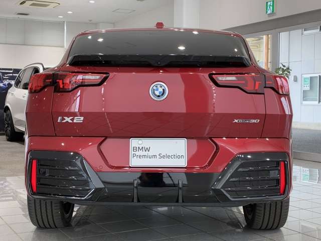 iX2xドライブ30 Mスポーツ 4WD