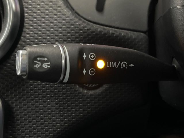 ���f�B�X�g���j�b�N�v���X:�s�s�A�x�O�A�������H�Ȃǂ̑��s���ɁA�X�e���I�}���`�p�[�p�X�J�����ƃ��[�_�[�Z���T�[�ɂ��A�O���Ԃ�F�����đ��x�ɉ������Ԋԋ������ێ����鎟����̃N���R��!