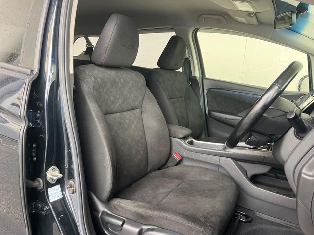 �^�]�ȃV�[�g���͎g�p�������Ȃ��A�ǍD�ȏ�ԂƂȂ��Ă��܂��B�O�I�[�i�[�l�����J�Ɏg���Ă������Ƃ��悭�킩��܂��ˁB