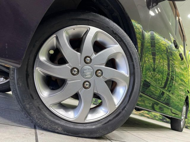 �y����14�C���`�A���~�z�C�[���z�O�ςɃ}�b�`���������A���~�z�C�[���𑕒����Ă���܂��B�e��ЊO�A���~�z�C�[����A�X�^�b�h���X�^�C�����戵�����Ă���܂��B���񂲑��k����������