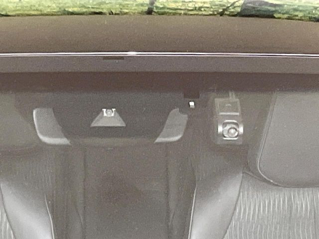 �y�g���^�Z�[�t�e�B�Z���X�z���s���ɑO���̎ԗ�����F�����A�Փ˂������Ȏ��͌x��ƃu���[�L�ŏՓˉ���Ɣ�Q�y�����A�V�X�g�B�����S�Ƀh���C�u�����y���݂��������܂��B