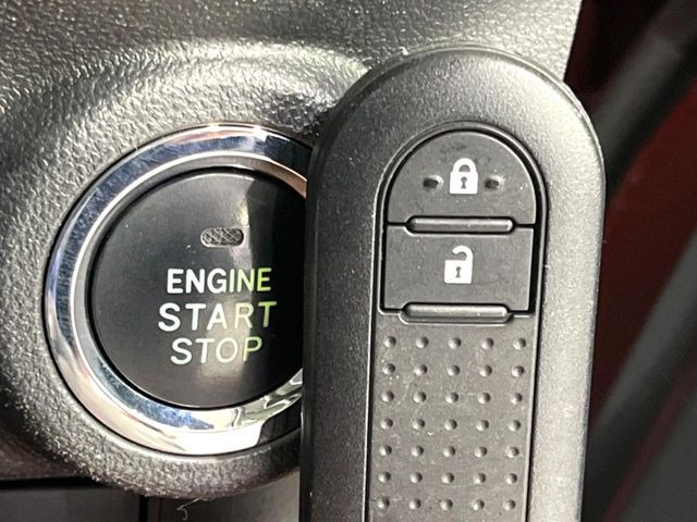 �y�L�[�t���[�V�X�e���z�J�o����|�P�b�g�ɓ��ꂽ�܂܂ł��h�A�̎{���E�������\�ȃX�}�[�g�L�[�𑕔��B�G���W���̃I���E�I�t�����J�M�����o���K�v����������Ƃ��Ă��֗��ł���