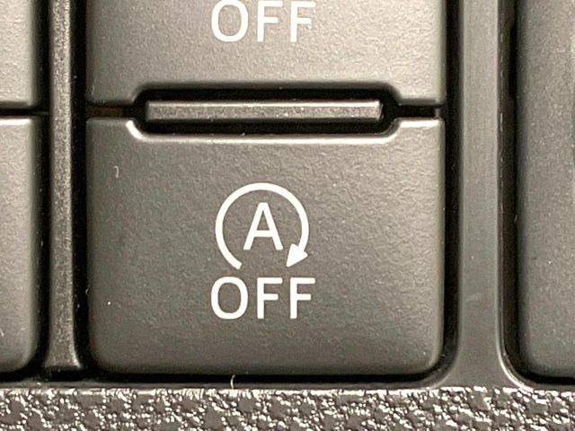 �y�A�C�h�����O�X�g�b�v�z�ԐM����a�؂Œ�Ԃ����ۂɃG���W�����~���A���ʂȔR���̏����}���܂��B�R��������ی�ɂȂ���@�\��G���W���̓u���[�L�𗣂��΍Ďn�����܂��B