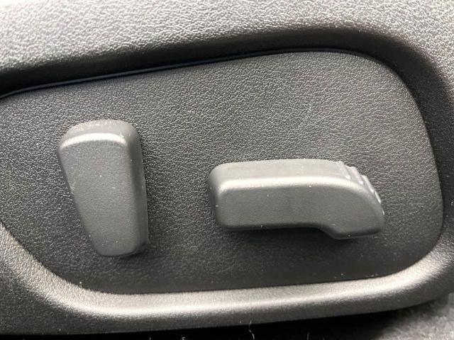 �y�p���[�V�[�g�z�X�C�b�`��ŊȒP�ɃV�[�g�̔��������\!�d��������͂�����܂���!���K�ȃV�[�g�|�W�V�����ɃZ�b�g���āA���K�ȃh���C�u�����y���݂��������B