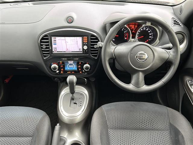 ジューク1.6 16GT FOUR タイプV 4WD