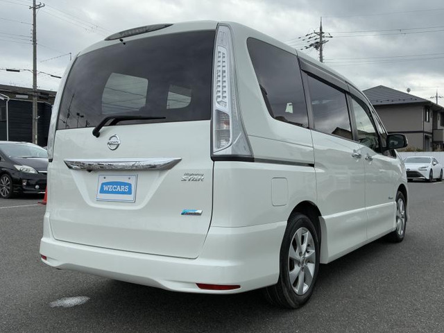 セレナ2.0 ハイウェイスター