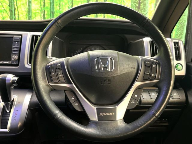 �y�����v�����X�e�A�����O�z�㎿�Ȋv���g�p���邱�ƂŁA��ɂ����������݂ƂĂ��^�]���₷���n���h���ł���