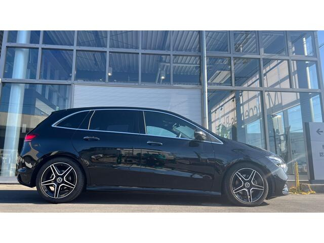 BクラスB180 AMGラインパッケージ