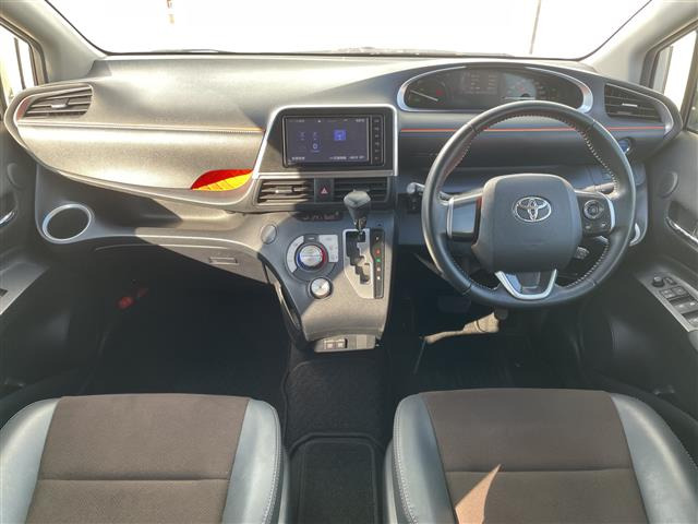 シエンタ1.5 G クエロ