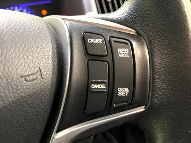 �y�N���[�Y�R���g���[���z�������H�����N���N���s�B�A�N�Z���𗣂��Ă���葬�x�ő��s���ł��A�������^�]���̕��S���y��!�����E�������ȒP�ȃX�C�b�`����Œ����ł��܂��B