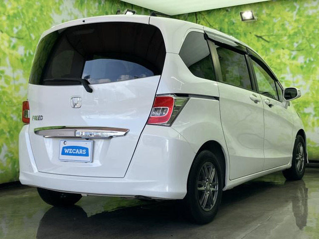 フリード1.5 G プレミアムエディション