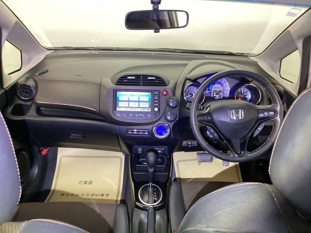 フィットシャトルハイブリッド1.3 スマートセレクション