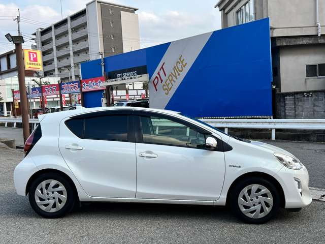 �O���[�v���݌ɐ�200��ȏ�!!�L�x�ȍ݌ɂ̒����炨�q�l�ɂ҂�����Ȉ�������Ă������܂�!!