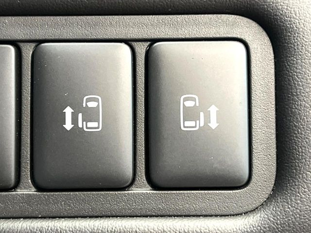 �y�����p���[�X���C�h�h�A�z�X�}�[�g�L�[��^�]�Ȃ̃X�C�b�`�Ō�ȗ����X���C�h�h�A�̊J���\���d��������͂����ăh�A���J����K�v�������A�����Ȃ��q�l�ł��ȒP�ɊJ���߂ł����K�ł���