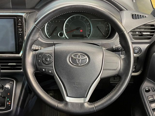 �y�����v�����X�e�A�����O�z�㎿�Ȋv���g�p���邱�ƂŁA��ɂ����������݂ƂĂ��^�]���₷���n���h���ł���