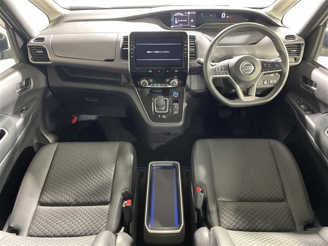 セレナ1.2 e-POWER ハイウェイスターV