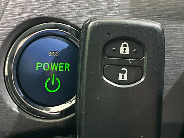 �y�X�}�[�g�L�[�z�J�o����|�P�b�g�ɓ��ꂽ�܂܂ł��h�A�̎{���E�������\�ȃX�}�[�g�L�[�𑕔��B�G���W���̃I���E�I�t�����J�M�����o���K�v����������Ƃ��Ă��֗��ł���