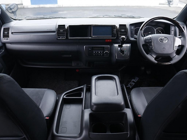 ハイエースバン2.8 スーパーGL ワイド ダークプライムII ロング ミドルルーフ  ディーゼル