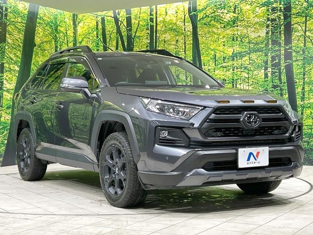 高透明度のガラス皮膜で撥水はもちろん、上質なツヤ・光沢を実現。紫外線や酸性雨から大切な愛車を保護し、色あせ・劣化を防止。「弾スプラッシュコート」、「弾プリミッサコート」からお選びいただけます。