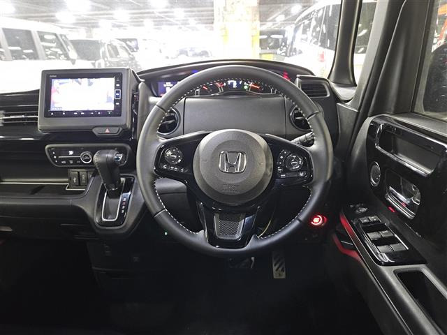 N-BOXカスタムL ターボ