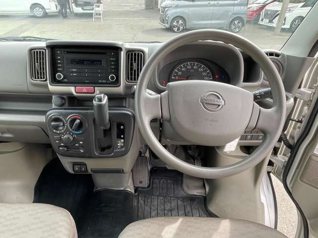 NV100クリッパーDX ハイルーフ 5AGS車