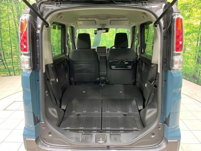 ���i�̂���������ʋ΁A���}���ɏ\���ȉ׎��X�y�[�X���m�ۂ��Ă���܂��B�Z�J���h�V�[�g��|���ƁA�傫�ȉו��̐ύڂ��\�ł���