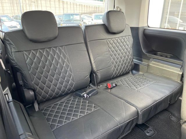 3��ڃV�[�g�͂�������ԗǍD����l�ł��������ƍ����Ē����܂��̂ŁA��l���ł̂��o���������N���N�ł��􂲉Ƒ��ŁA�C�̒m�ꂽ���ԂŁA�h���C�u�ɍs���̂��y���݂ł��ˁ�