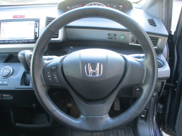 フリードスパイク1.5 G エアロ