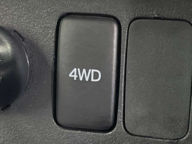 4WD�̂��Ԃł��̂ŁA�ᓹ�ł����S�ł���~��n�n��ɂ��Z�܂��̕��ȊO�ɂ��A�E�B���^�[�X�|�[�c����̕���~��n��֋A�Ȃ����@�������ɂ���������!