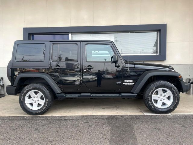 �������t�т̕ۏ؂̑��A���S�̍Œ�3�N�E���s�������ۏ�(�L��)�����p�ӁB�A���Ԃ����S���Ă��y���݂���������l�A�ۏؓ��e���[���͂������A�����_��&�I�C�������⃍�[�h�T�[�r�X���t�т��Ă���܂��B