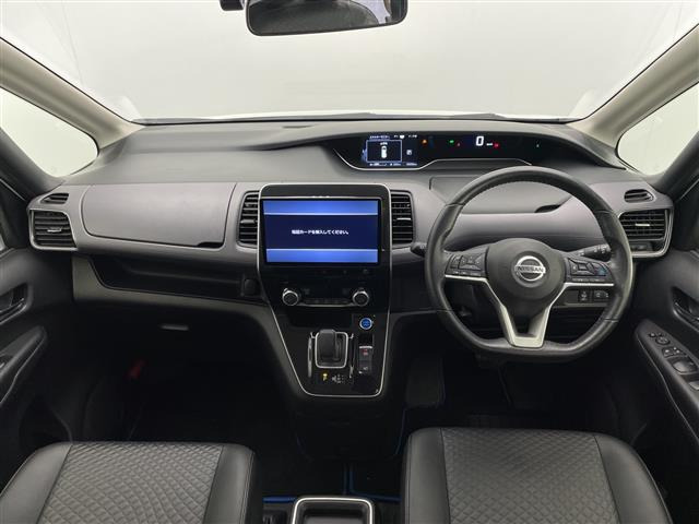 セレナ1.2 e-POWER ハイウェイスターV