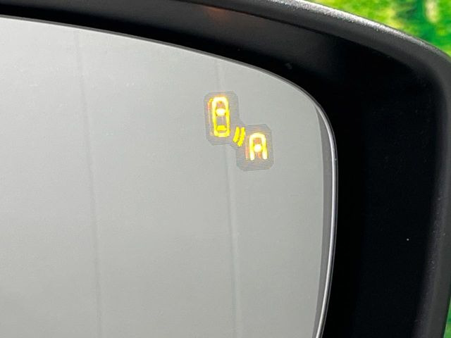 �y�u���C���h�X�|�b�g���j�^�����O�z���s���A�h�A�~���[�̎��p�ɂȂ�₷���ӏ��Ɍ㑱�Ԃ��ڋ߂���ƃT�C�h�~���[�t�߂Ɍx����\���A�h���C�o�[�ɒ��ӊ��N�����Ă���܂��B