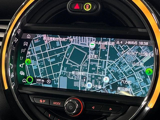 �������i�r:��̊��̂���i�r�́A����������ԓ������o���Ă���܂��B�I�[�f�B�I�@�\���[�����Ă���܂��̂ŁA�^�]�����y���߂܂���