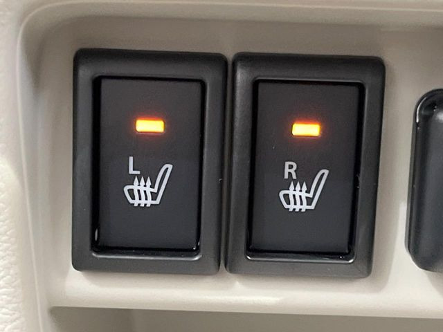 �y�V�[�g�q�[�^�[�z�������ɏd�󂷂�V�[�g�q�[�^�[!�G�A�R����葁�����܂��Ă����̂Ŋ�����̐l�����S�ł��ˁ�G�A�R���̉����͊������邩����A�Ƃ������ɂ����������߂ł��B