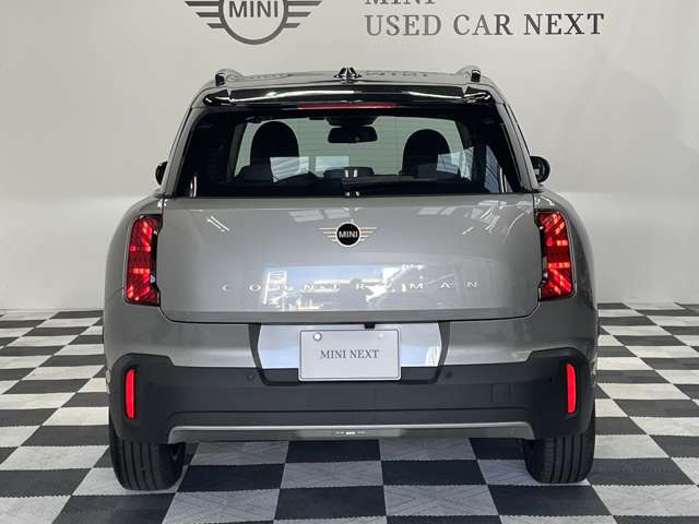 ミニカントリーマンD DCT ディーゼル