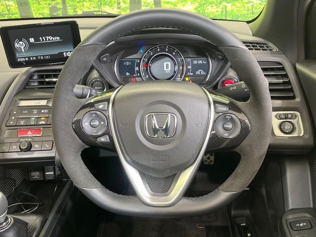 �y�n�[�t���U�[�V�[�g�z�������ƍ���S�n�𗼗������l�C�̃V�[�g���w�ʁE���ʂ̃t�@�u���b�N�f�ނ́A�ʋC���̗ǂ��⊊��ɂ����ɗD��Ă��܂��B�C���╞���ɍ��E���ꂸ���K�ɂ���肢�������܂��B