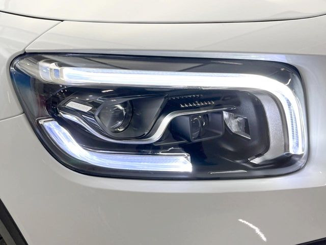 ��LED�w�b�h���C�g:��ԑ��s�����ǍD�Ȏ��E���m�ۂ����S���ĉ^�]�ł��鍂�P�xLED�w�b�h���C�g�𑕔�!�_�����x�������A����d�͂��}�����Ă��܂��B