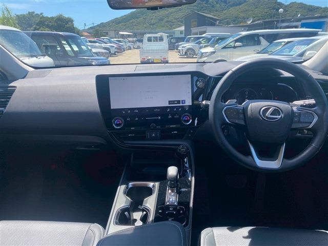 NX350h バージョンL