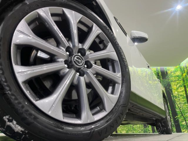 �y����20�C���`�A���~�z�C�[���z�O�ςɃ}�b�`���������A���~�z�C�[���𑕒����Ă���܂��B�e��ЊO�A���~�z�C�[����A�X�^�b�h���X�^�C�����戵�����Ă���܂��B���񂲑��k����������