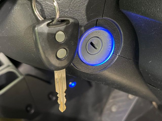 �y�L�[���X�z�������ꂽ�ꏊ����ł��{�^����Ńh�A�̊J���E�{�����ł���̂łƂ��Ă��֗�!�h�A�̌�������ɏ������邱�Ƃ�����܂����