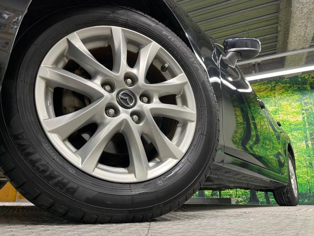 �y����16�C���`�A���~�z�C�[���z�O�ςɃ}�b�`���������A���~�z�C�[���𑕒����Ă���܂��B�e��ЊO�A���~�z�C�[����A�X�^�b�h���X�^�C�����戵�����Ă���܂��B���񂲑��k����������