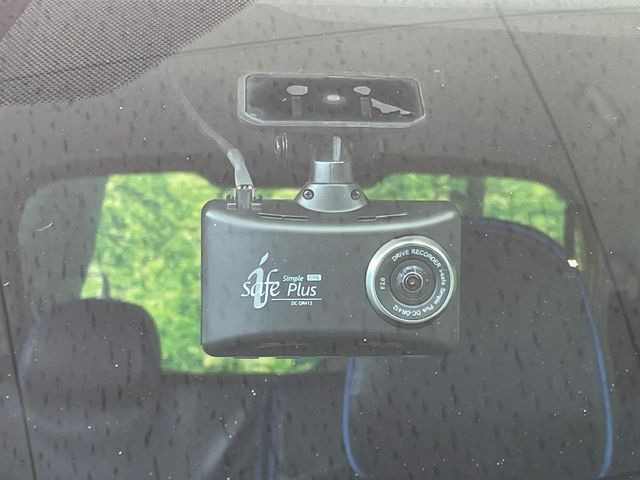 �y�h���C�u���R�[�_�[�z�h���C�u���R�[�_�[����!���s���͂������A������^�]�⎖�̂ɑ��������ہA�f���ŋL�^���A����̃��X�N�ɔ����܂��B���L�^�pSD�J�[�h�͂��q�l�����g�ł��������������K�v������܂��B