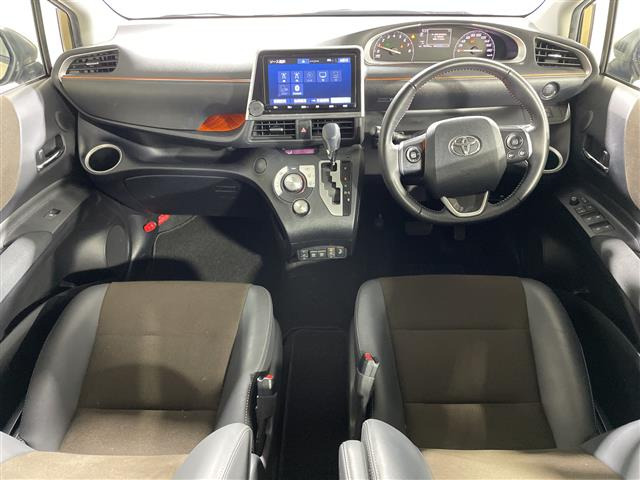 シエンタ1.5 ファンベース G クエロ