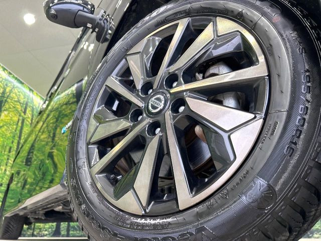 �y����16�C���`�A���~�z�C�[���z�O�ςɃ}�b�`���������A���~�z�C�[���𑕒����Ă���܂��B�e��ЊO�A���~�z�C�[����A�X�^�b�h���X�^�C�����戵�����Ă���܂��B���񂲑��k����������