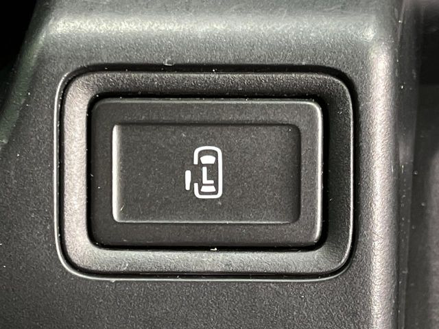 �y�p���[�X���C�h�h�A�z�X�}�[�g�L�[��^�]�Ȃ̃X�C�b�`�ŃX���C�h�h�A�̊J���\���d��������͂����ăh�A���J����K�v�������A���������q�l�ł��A�d���ו��������Ă��鎞�����N�ɊJ���߂ł��܂���