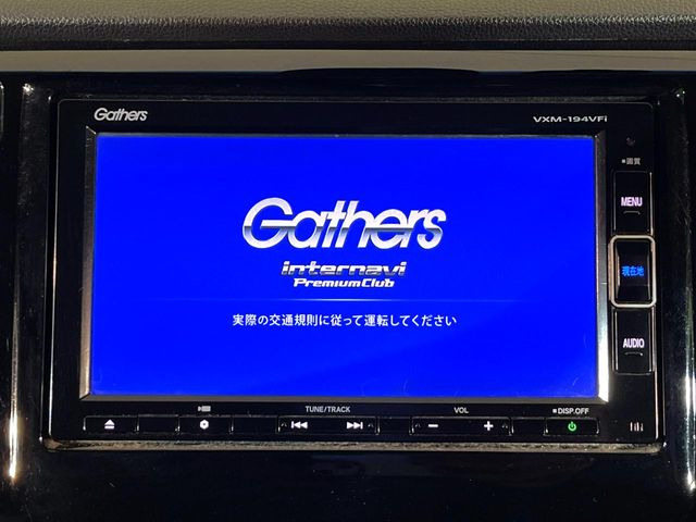 �y���[�J�[�����i�r�z�C���e���A�ɗn�����ރX�^�C���b�V���ȁu��p�݌v�v���[�J�[�i�r�𑕔��􎋔F���⑀�쐫�ȂǊ�{���\�ɂ��D��A���㎿�ȃJ�[���C�t�����y���݂��������܂��B