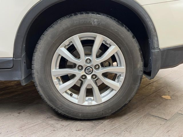 �y����17�C���`�A���~�z�C�[���z�O�ςɃ}�b�`���������A���~�z�C�[���𑕒����Ă���܂��B�e��ЊO�A���~�z�C�[����A�X�^�b�h���X�^�C�����戵�����Ă���܂��B���񂲑��k����������