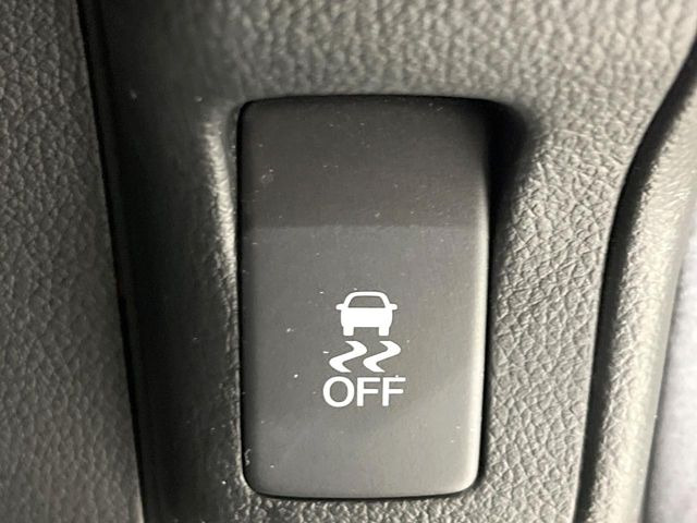 �y������h�~���u�z�ԗ��̉���������m����ƁA�����I�Ɏԗ��̐i�s������ۂ悤�Ɏԗ��𐧌䂵�܂��B�J�̓��ȂǊ���₷���H�ʏ󋵂ł����S�ȉ^�]���\�ł��B