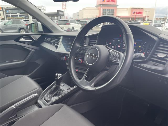 A1スポーツバック25 TFSI