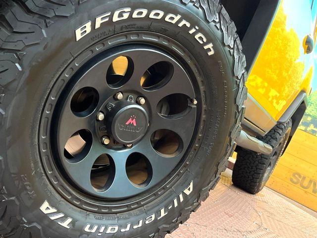 �y17�C���`�A���~�z�C�[���z�O�ςɃ}�b�`�����A���~�z�C�[���𑕒����Ă���܂��B�e��A���~�z�C�[����A�X�^�b�h���X�^�C�����戵�����Ă���܂��B���񂲑��k����������